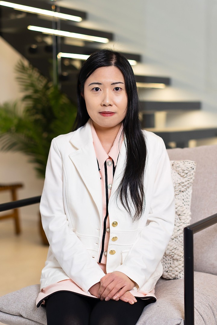 Emily Wen, Sales Associate at 