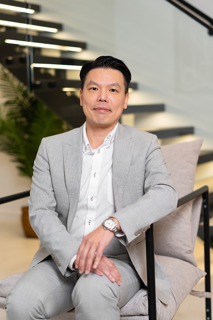 Raylan Mak, Sales Agent at 